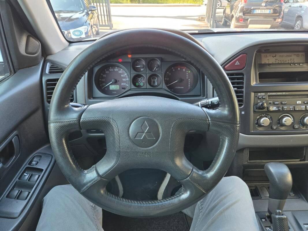 Mitsubishi Pajero Pajero 3.2 tdi 16v di-d GLS-2 wagon auto