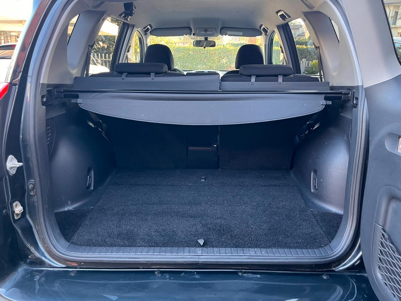 Toyota RAV 4 2.2 4x4 Diesel 136 CV Fuoristrada