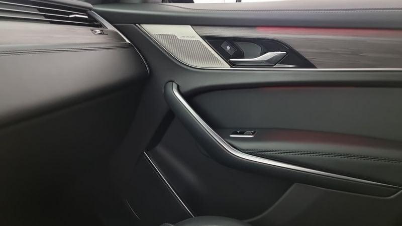 Jaguar F-Pace 2.0 D 163 CV AWD aut. SE N1 Autocarro