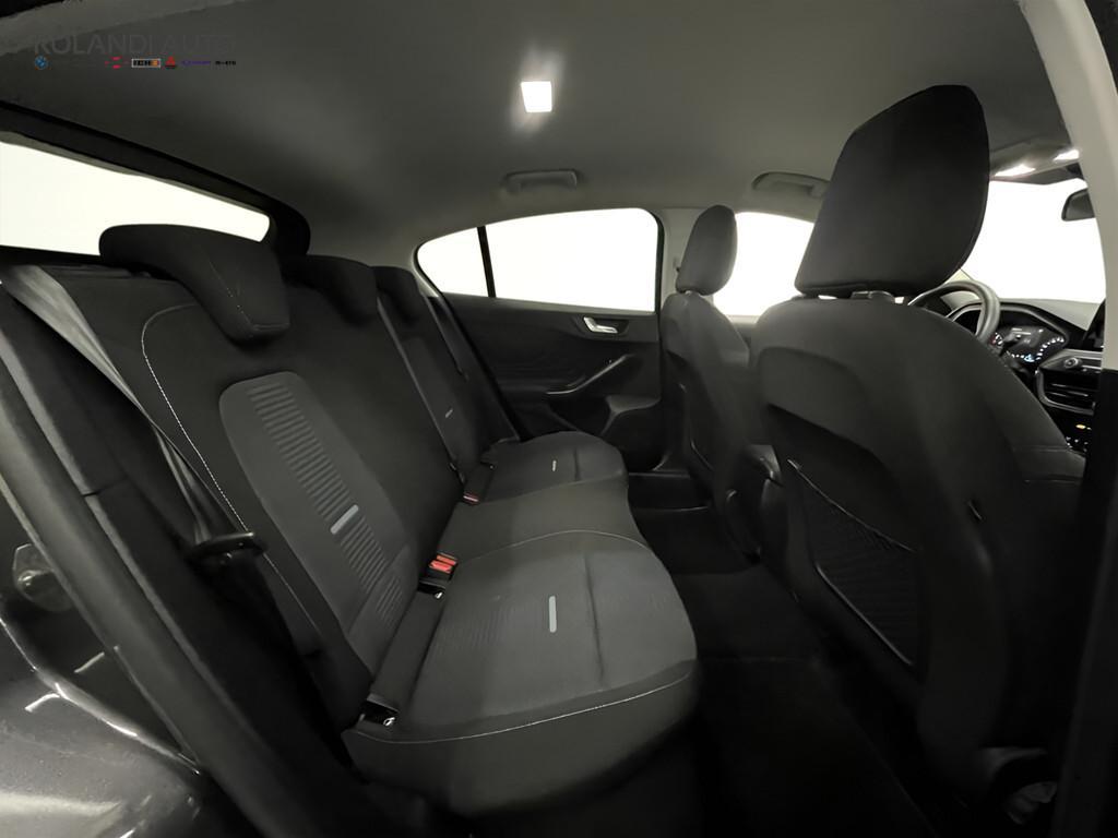 Ford Focus Active 5 porte 1.0 EcoBoost Hybrid Design