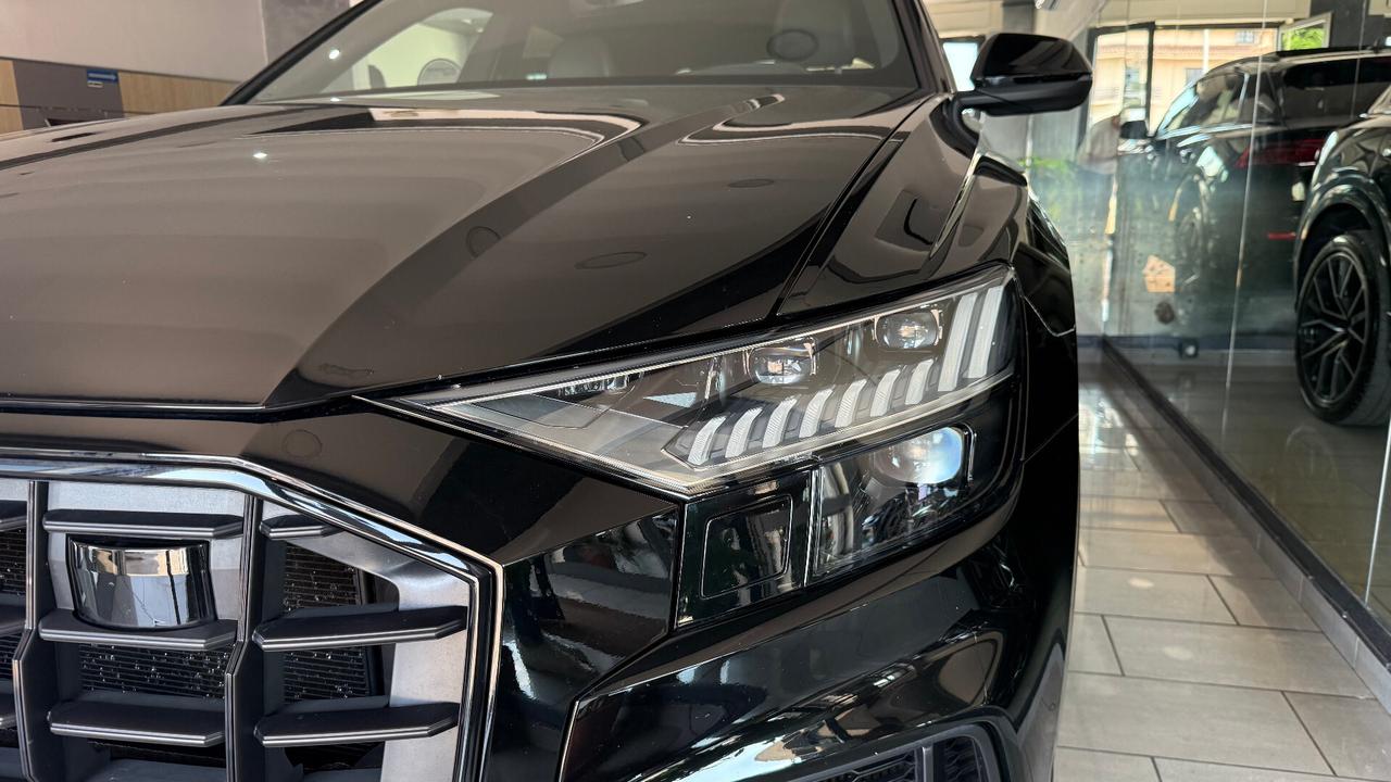 AUDI Q8 TDI 231 CV TETTO APRIBILE UFF ITALIA