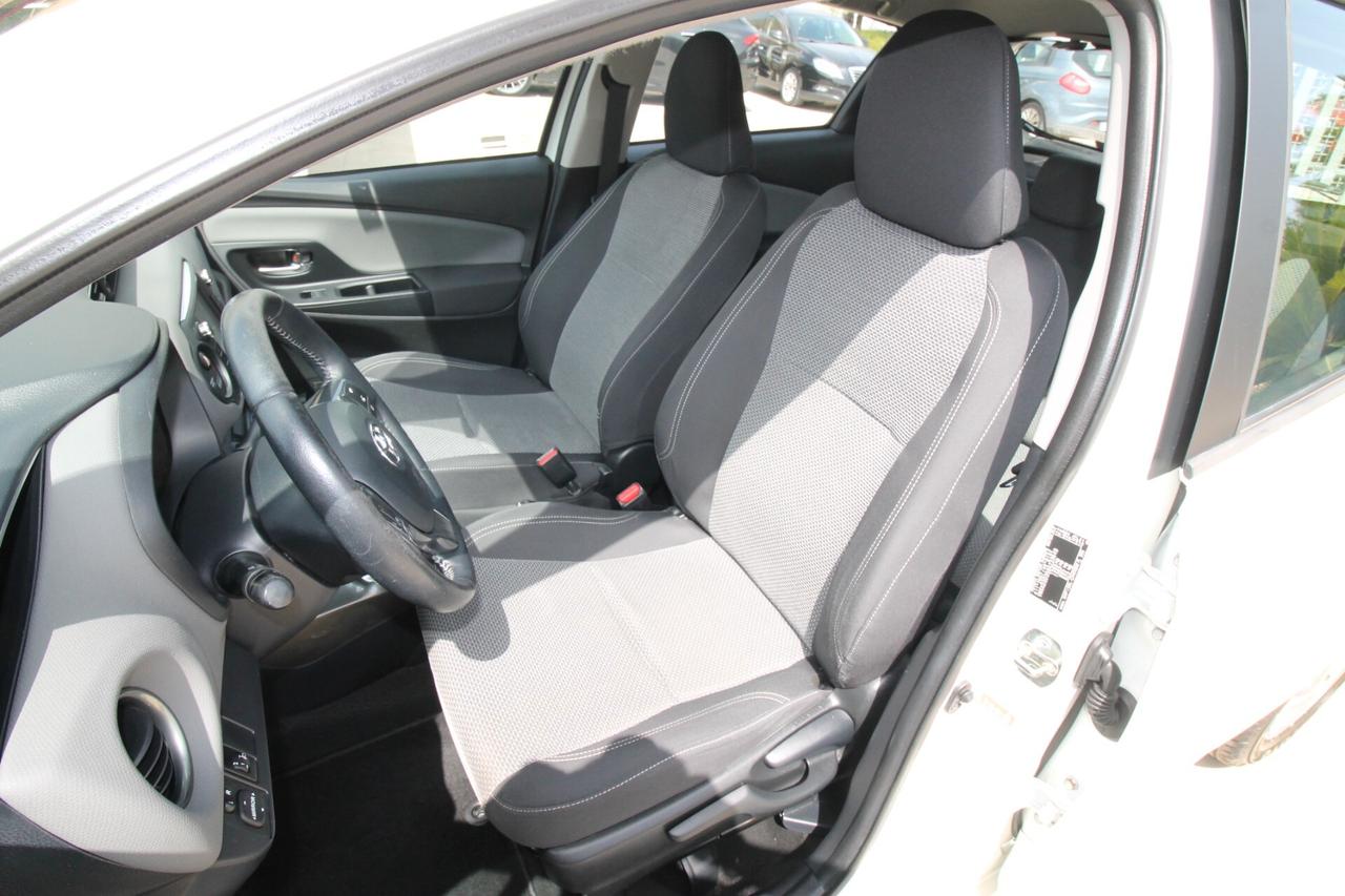 Toyota Yaris 1.5 Hybrid 5p Active | unipro| 2016