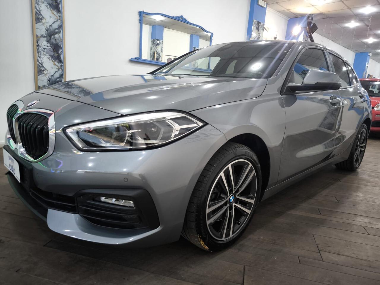 Bmw 118 118d 5p. Business Advantage