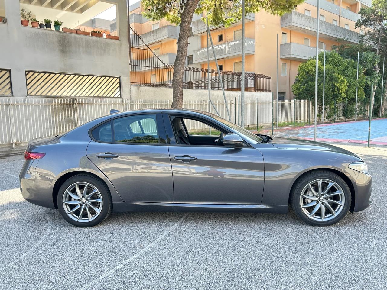 Alfa Romeo Giulia 2.2 Turbodiesel 160 CV AT8 Super