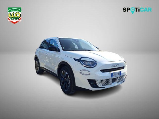 FIAT 600 Hybrid 136 CV DCT MHEV La Prima