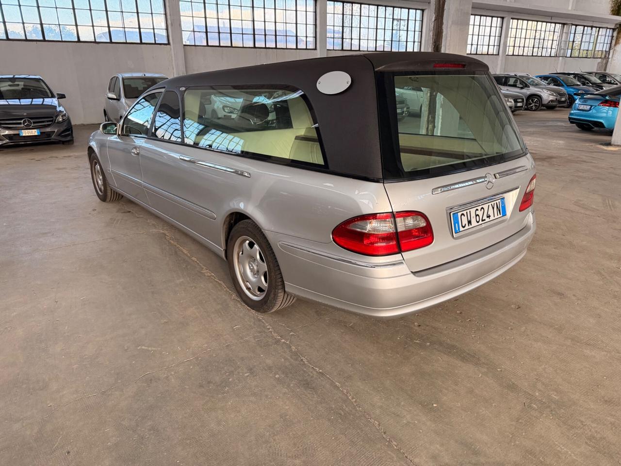Mercedes-benz CARRO FUNEBRE