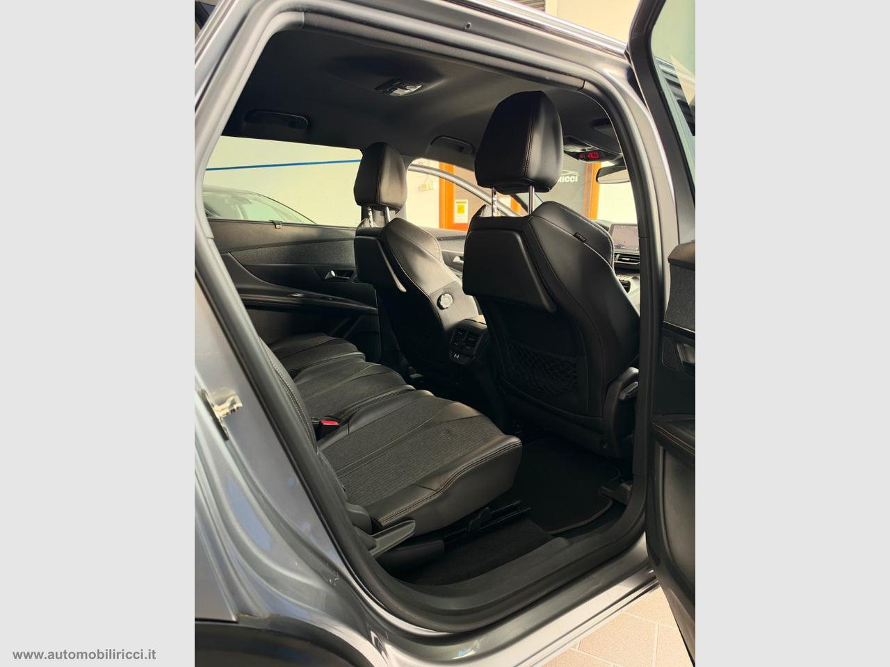 PEUGEOT 5008 BlueHDi 130 S&S EAT8 GT Line 7 POSTI