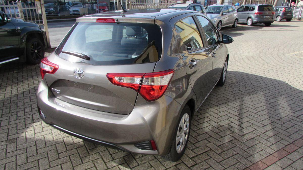 TOYOTA - Yaris - 1.0 5p. Business