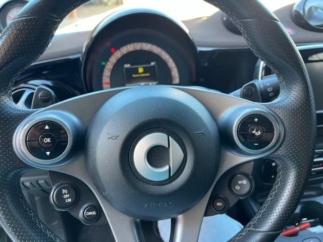 SMART ForFour 90 0.9 Turbo 90 CV twinamic Crosstown NAVI CAMERA