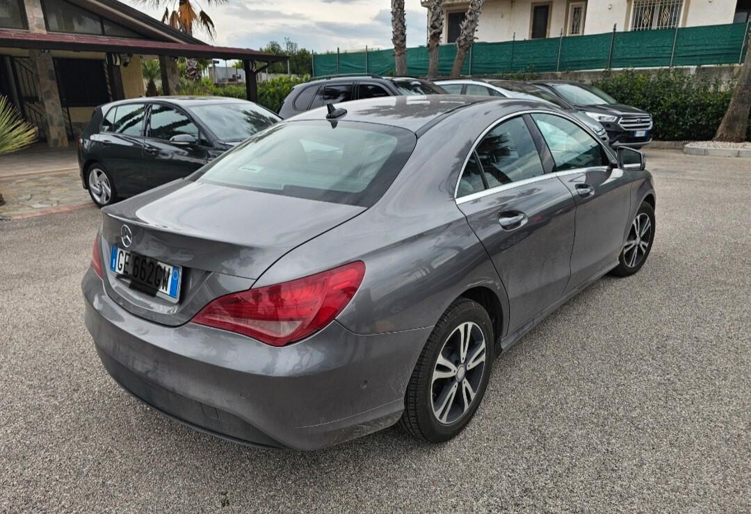 Mercedes-benz CLA 180cdi NAVI/XENO LED/MANUALE