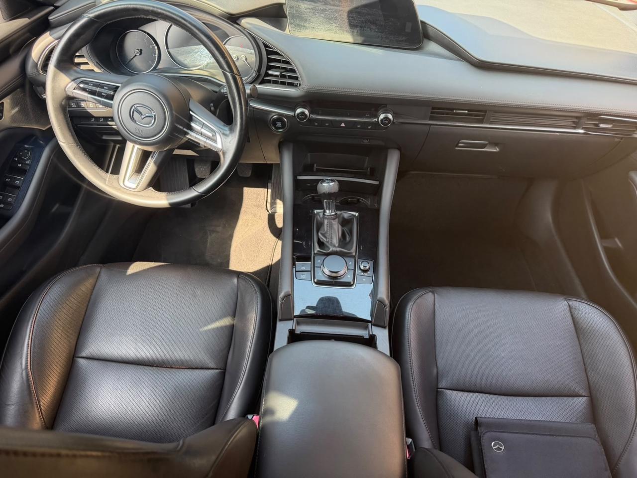 Mazda 3 2.0L e-Skyactiv-G M Hybrid Exclusive neopatentati
