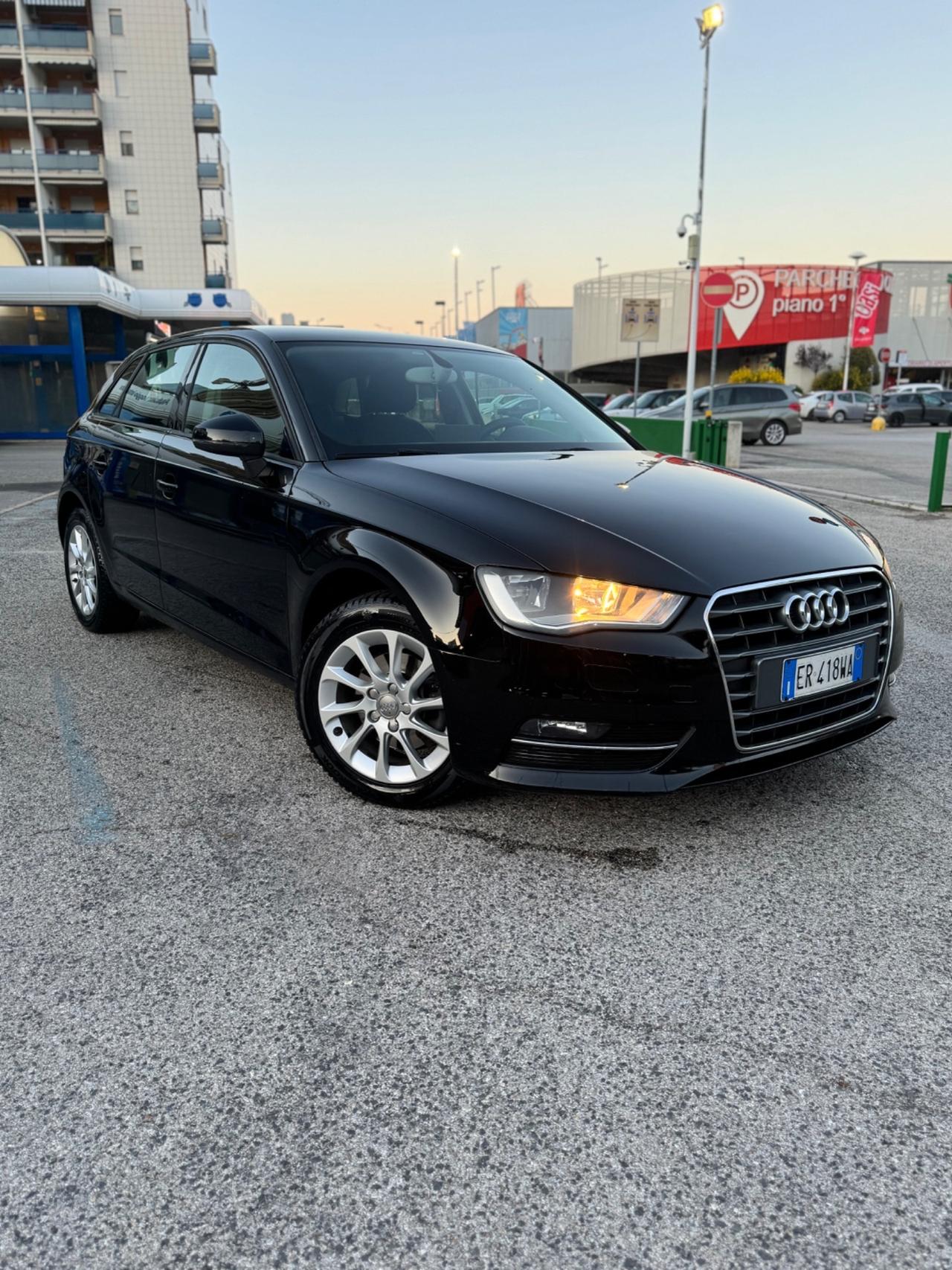 Audi A3 SPB 1.6 TDI Attraction