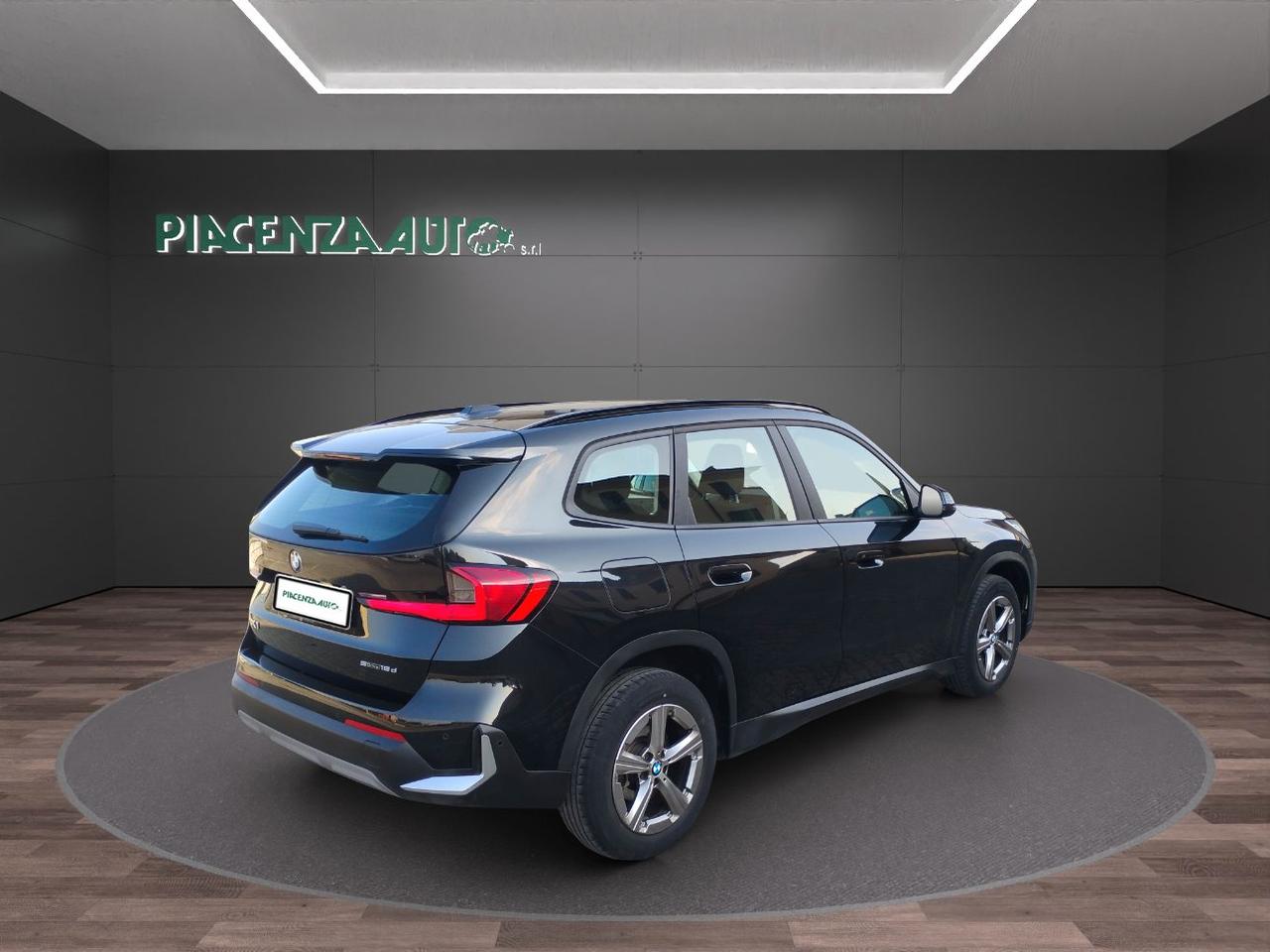 BMW X1 sdrive18d X-Line auto.NAVI.TELECAMERA.LED.SEDILI RISCALDATI
