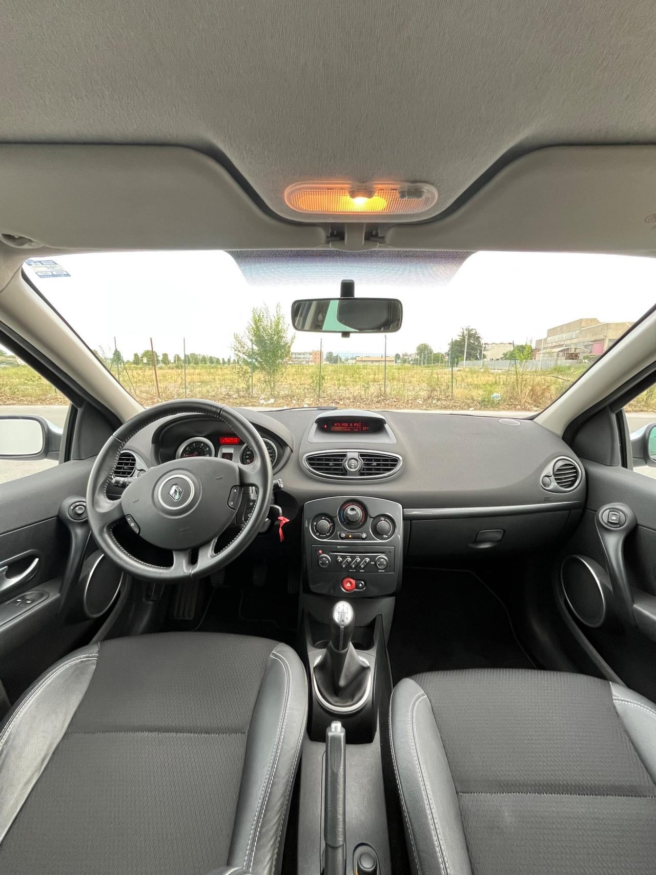 Renault Clio 1.2 16V 5 porte Le Iene
