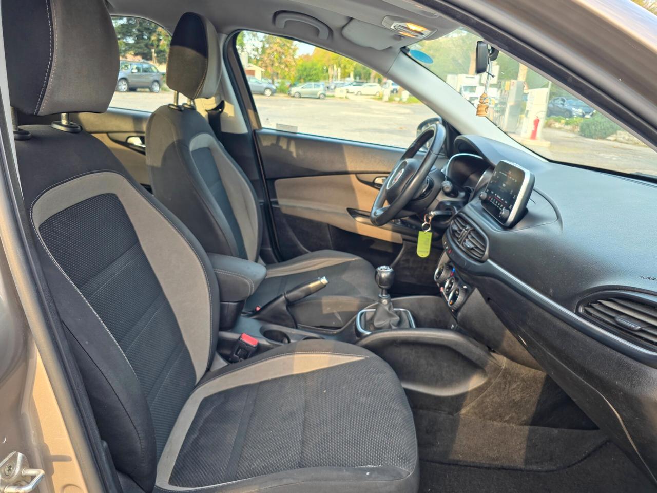 Fiat Tipo 1.4 5 porte Lounge CV-95 E6B Manuale NEO 2018