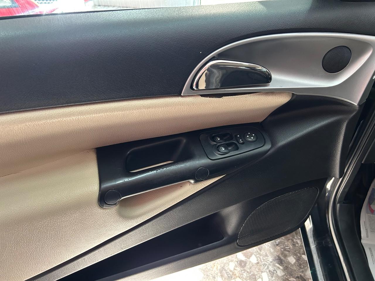 Lancia Ypsilon 1.2 B. Neo Patentati