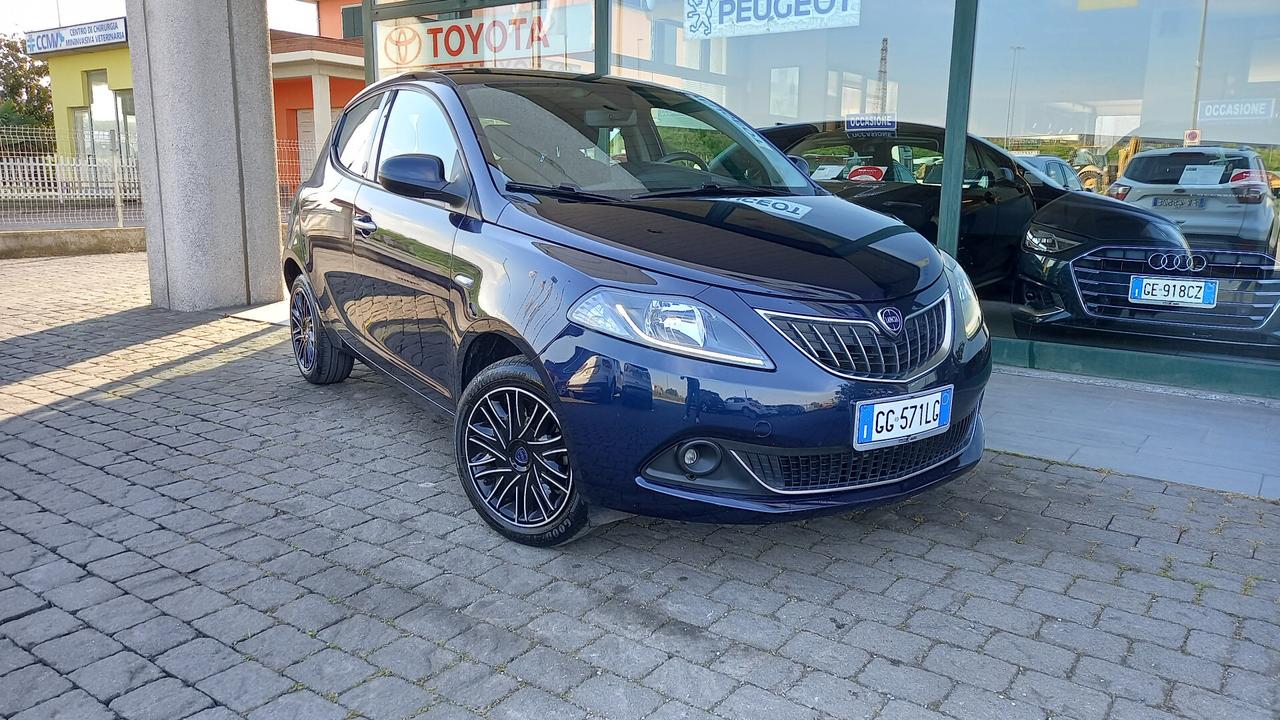 Lancia Ypsilon 1.0 FireFly 5 porte S&S Hybrid Ecochic Gold