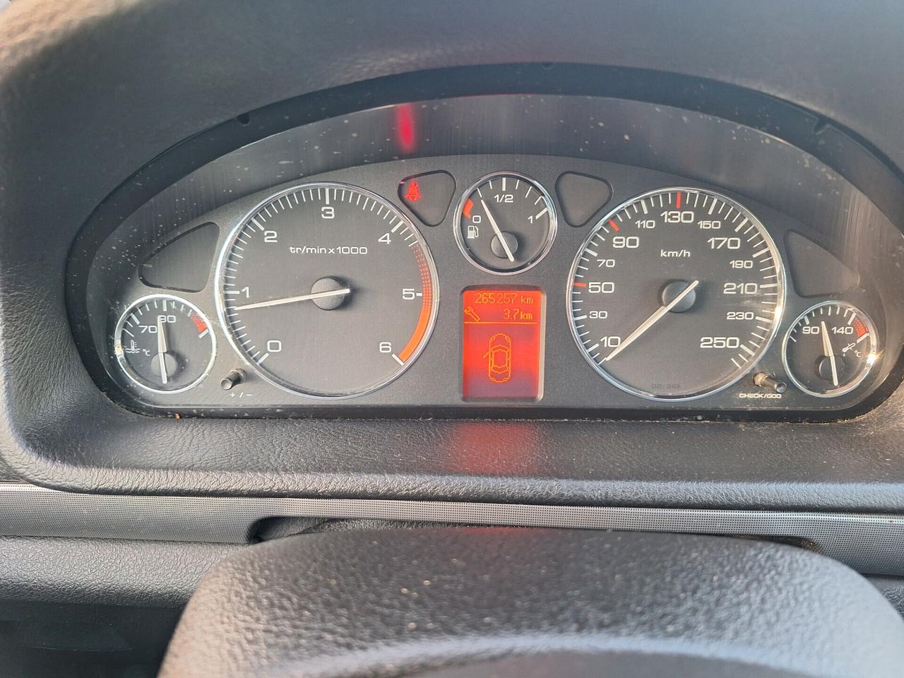 Peugeot 407 1.6 HDi SW Ciel Tecno TETTO NAVI TEL CRUIS SENSORI NEOPATENTATI