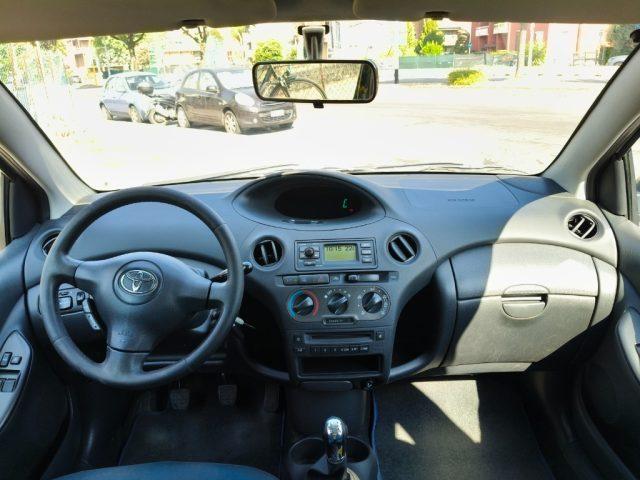 TOYOTA Yaris 1.0i 16V Ok Neopatentati Clima