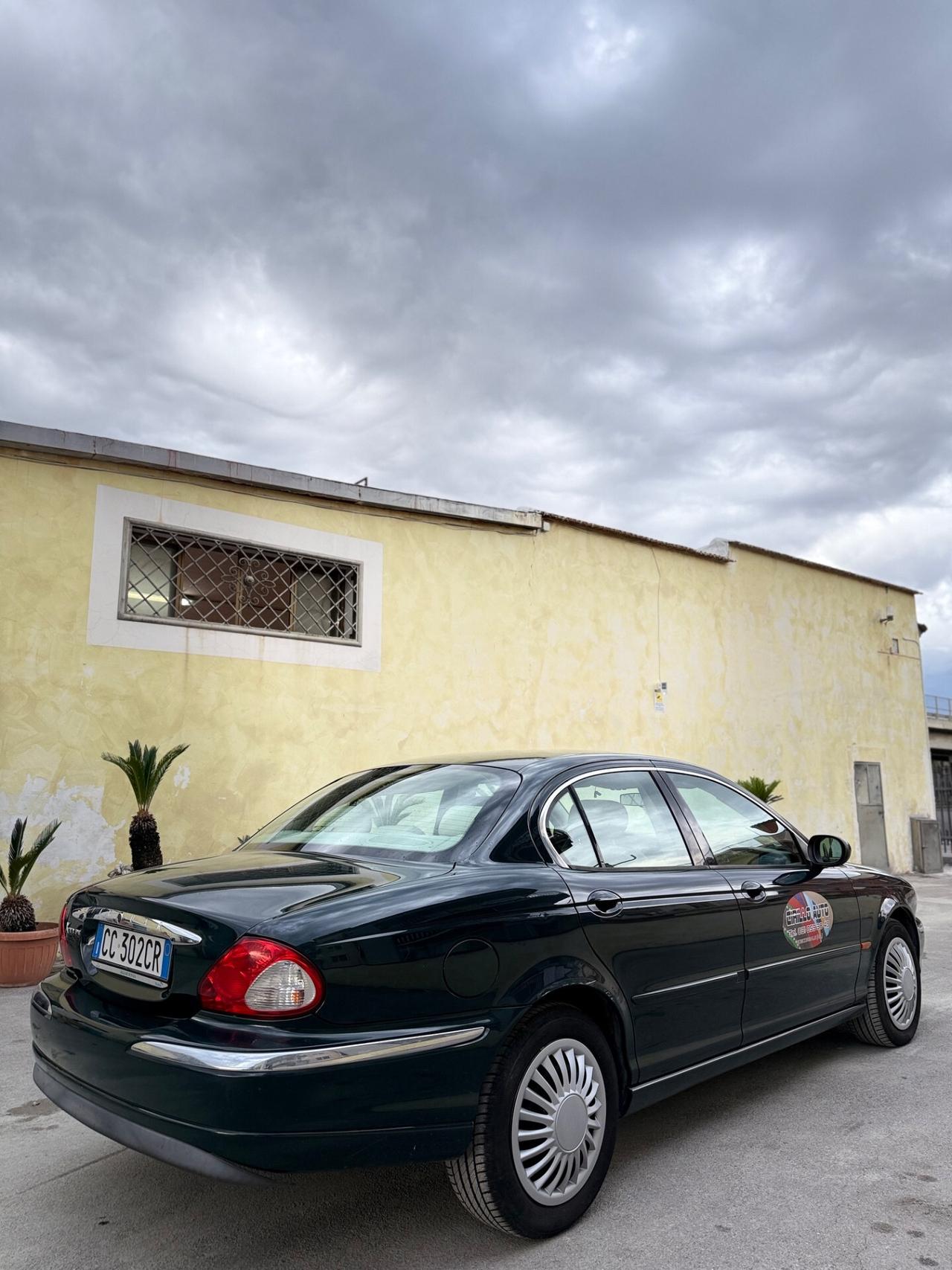 Jaguar X-Type 2.0 GPL