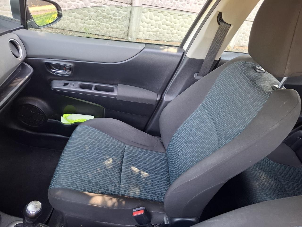 Toyota Yaris 1.0 5 porte Lounge