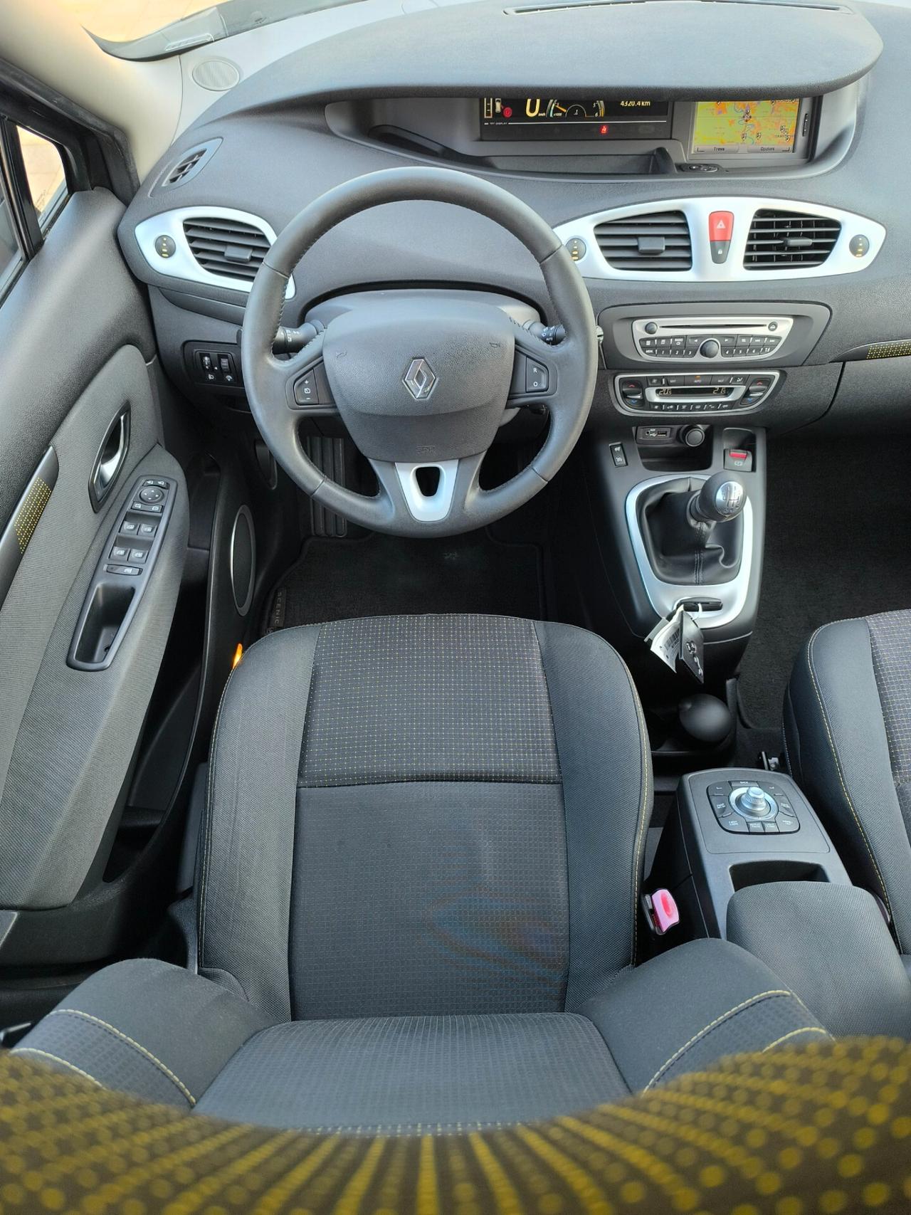 Renault Scenic Scénic X-Mod 1.5 dCi 110CV Luxe