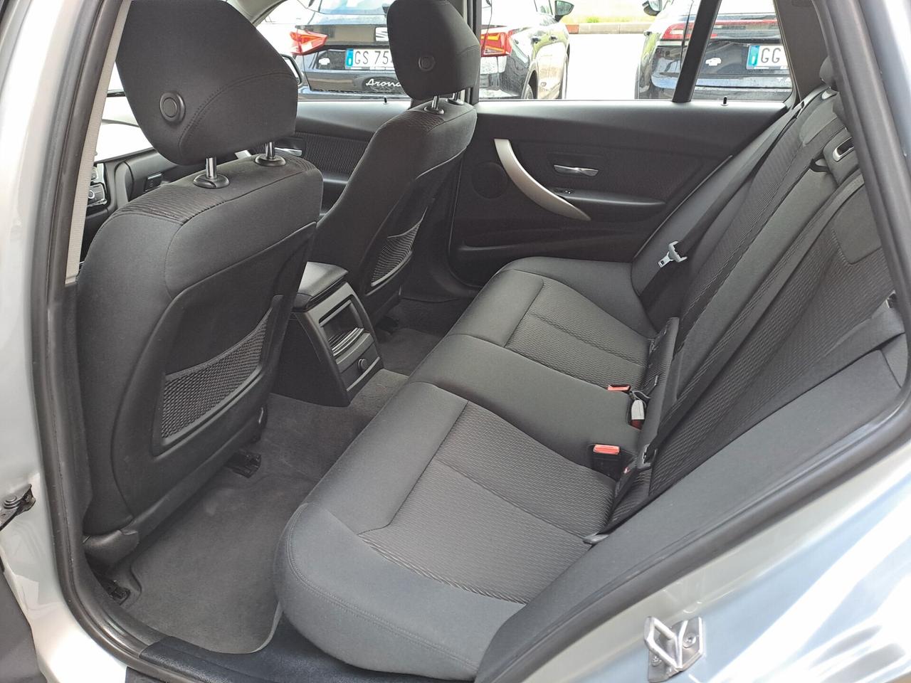 BMW 318D Touring 150CV Business - EURO 6B