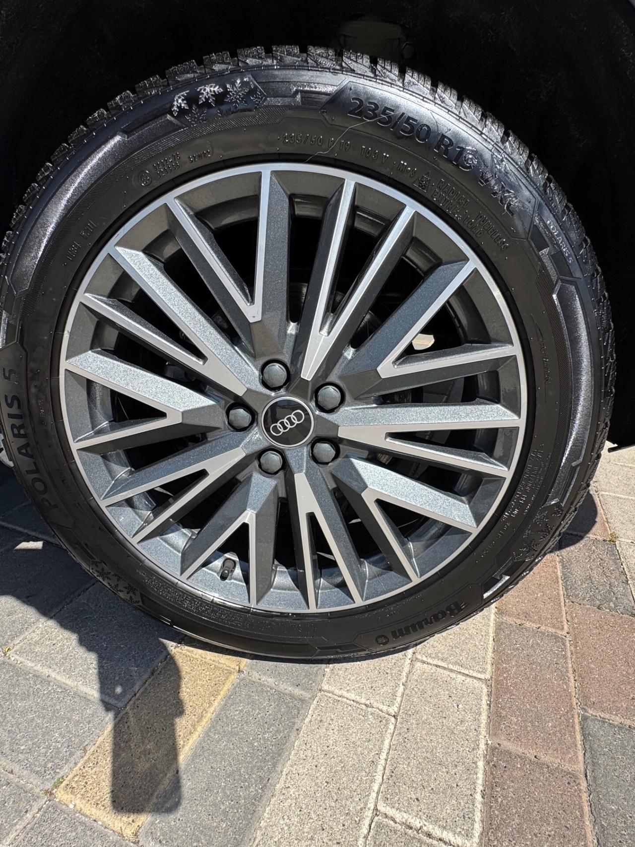 Audi Q3 35 TDI S tronic S line edition Prezzo Con Obbligo Finanziamento Senza il Prezzo sara' di euro 35500