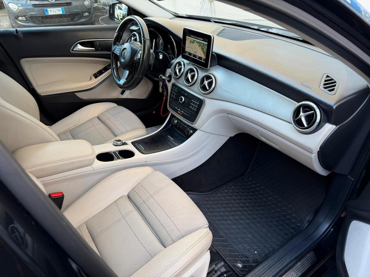 Mercedes-benz GLA 200 d Automatic Sport