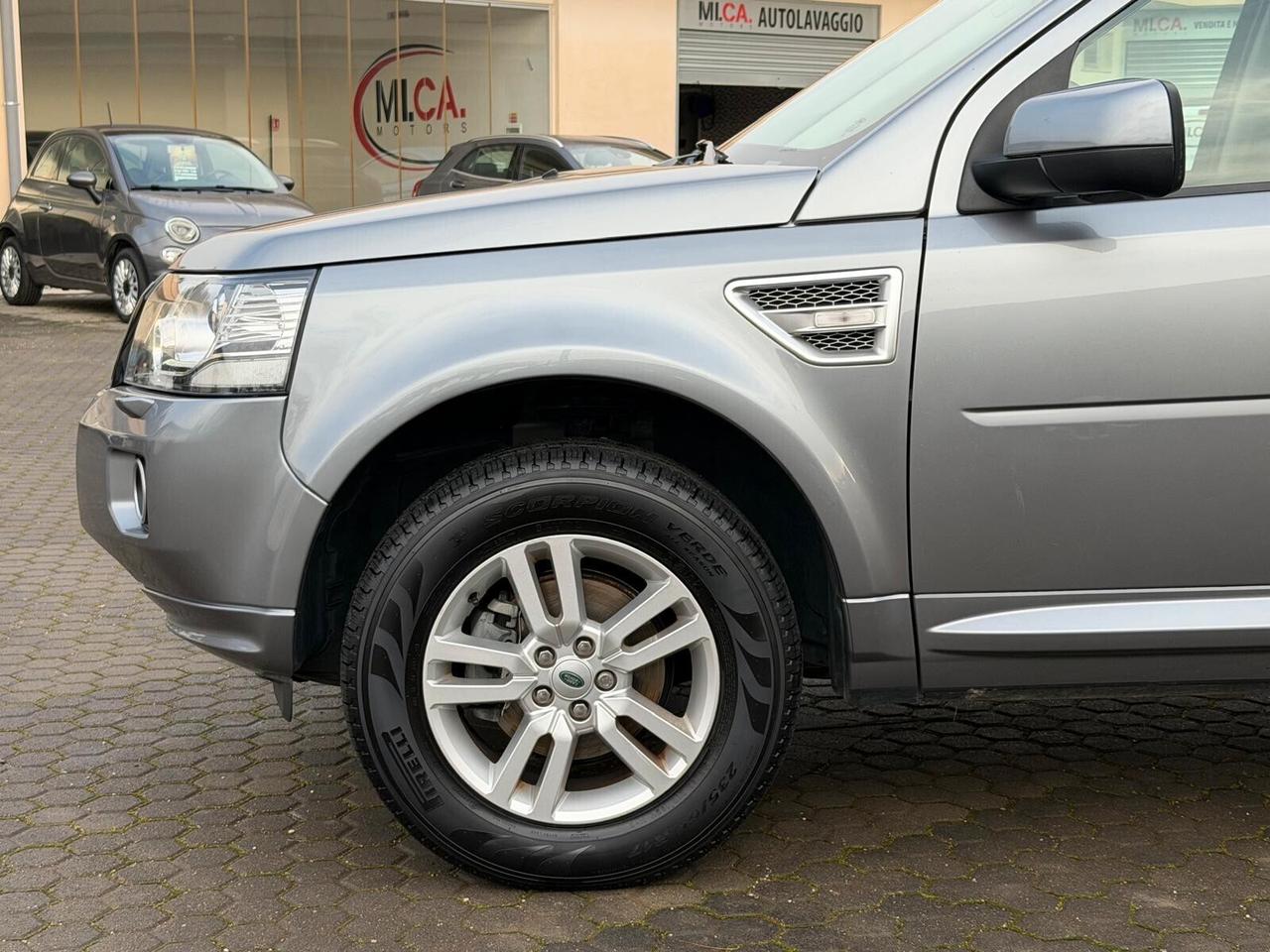 Land Rover Freelander 2.2 TD4 S.W. SE