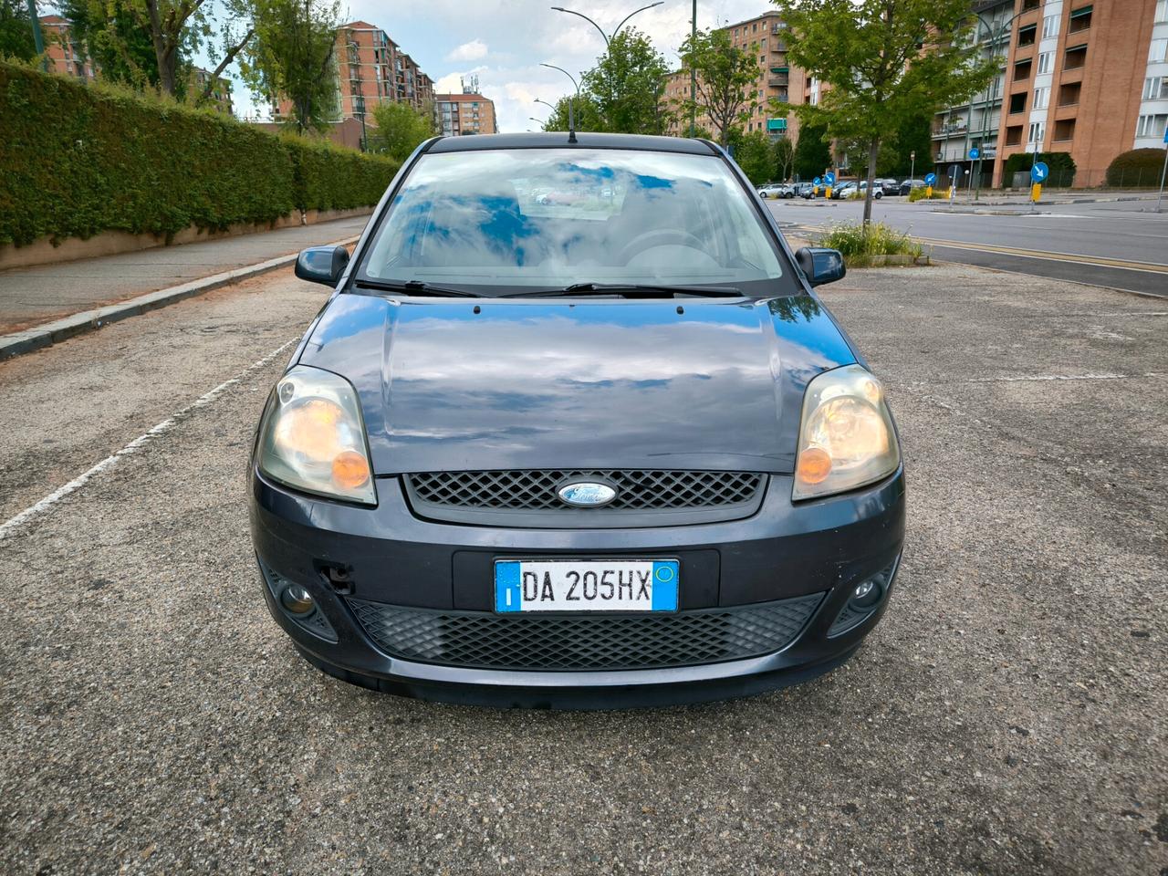 Ford Fiesta 1.2 16V 5p. Ghia DA LEGGERE BENE