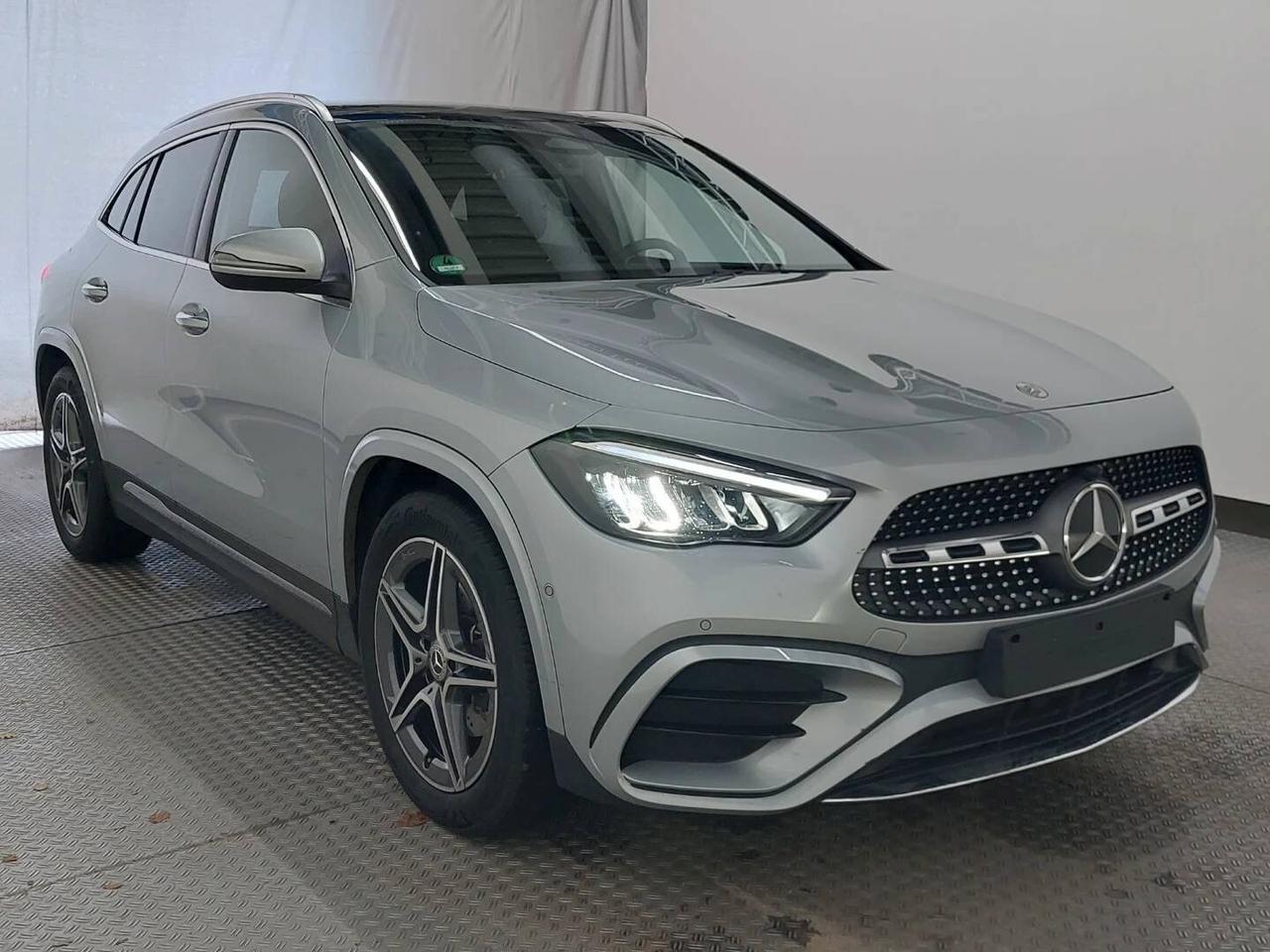 Mercedes-benz GLA 200 d Automatic AMG Line Premium PANORAMA