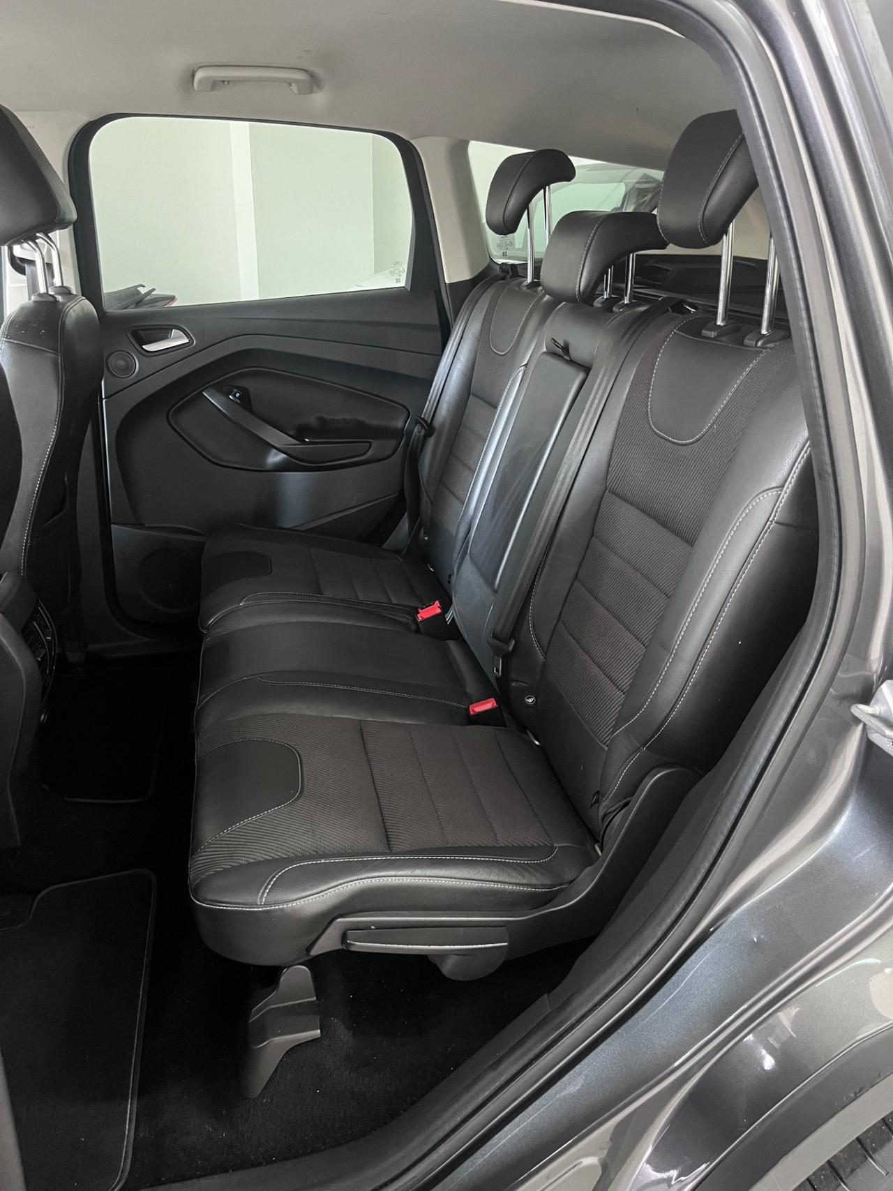 Ford Kuga 2.0 TDCI 120 CV S&S 2WD Titanium