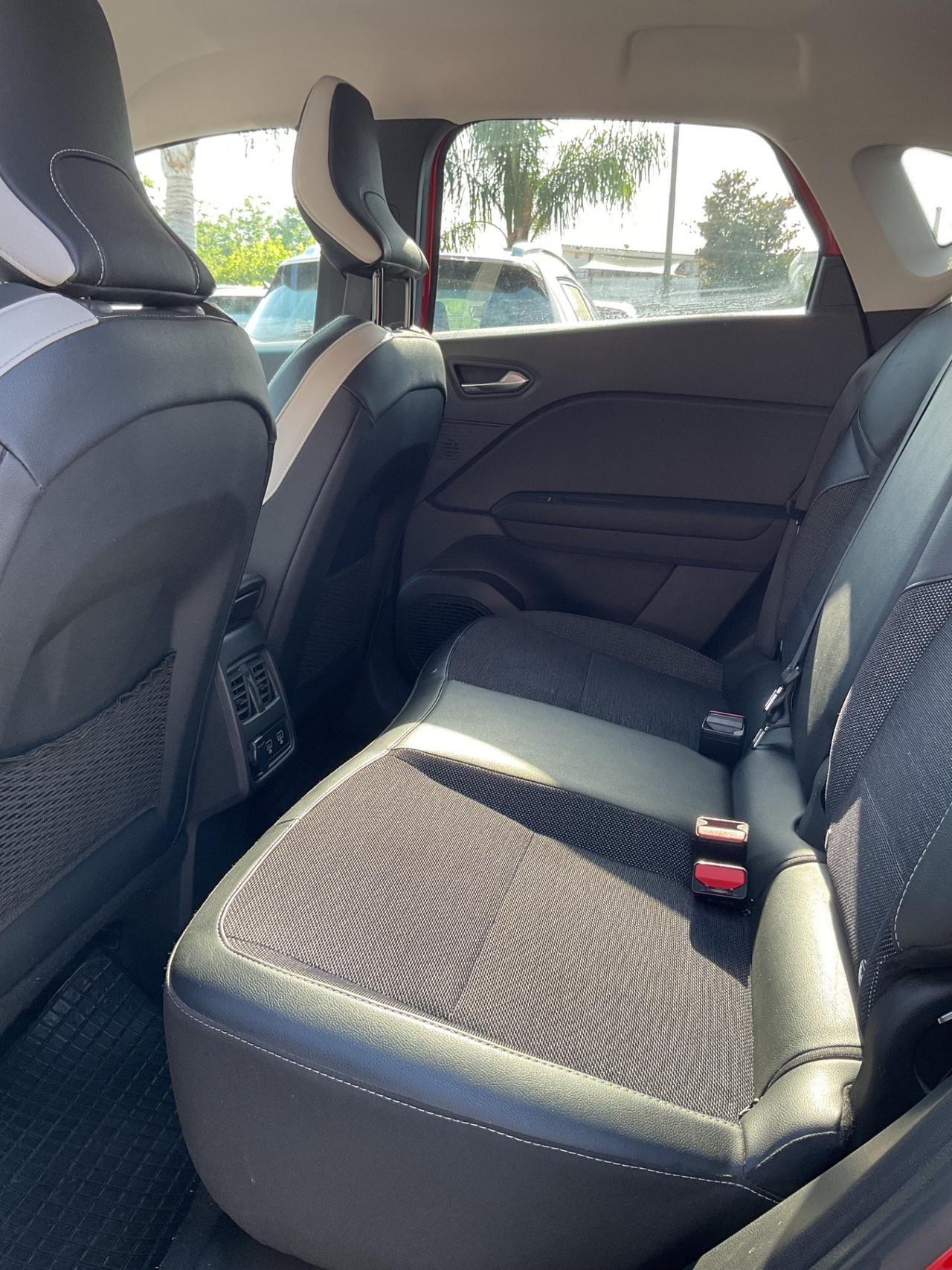 Renault Captur Plug-in Hybrid E-Tech 160 CV Engineered