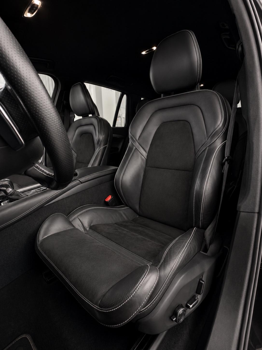 Volvo XC 90 XC90 D4 Geartronic 7 posti R-design