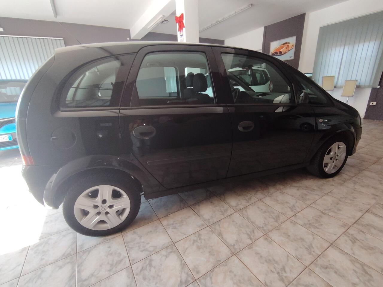Opel Meriva 1.4 16V GPL-TECH Club