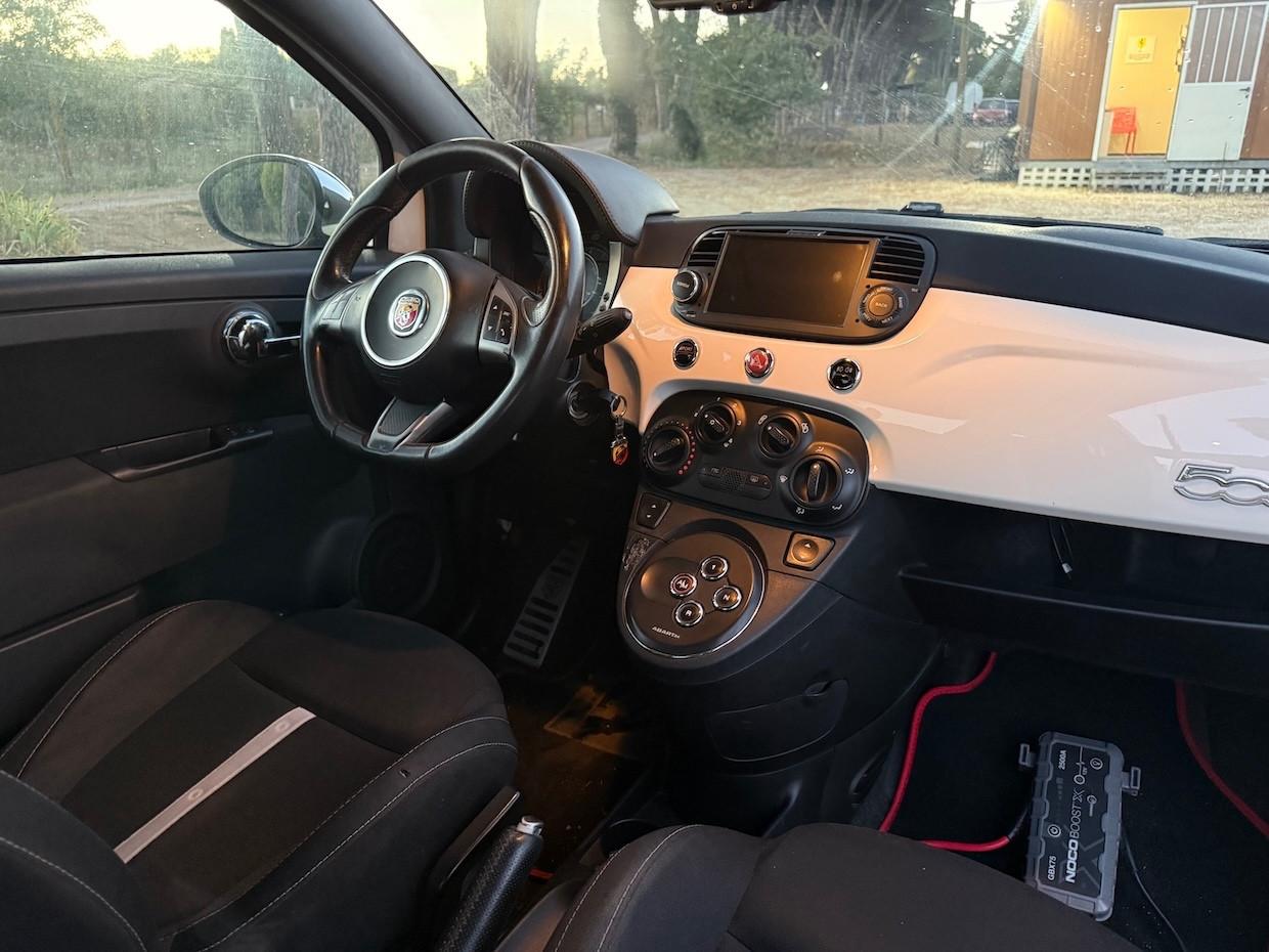 Abarth 500 1.4 Turbo T-Jet Custom