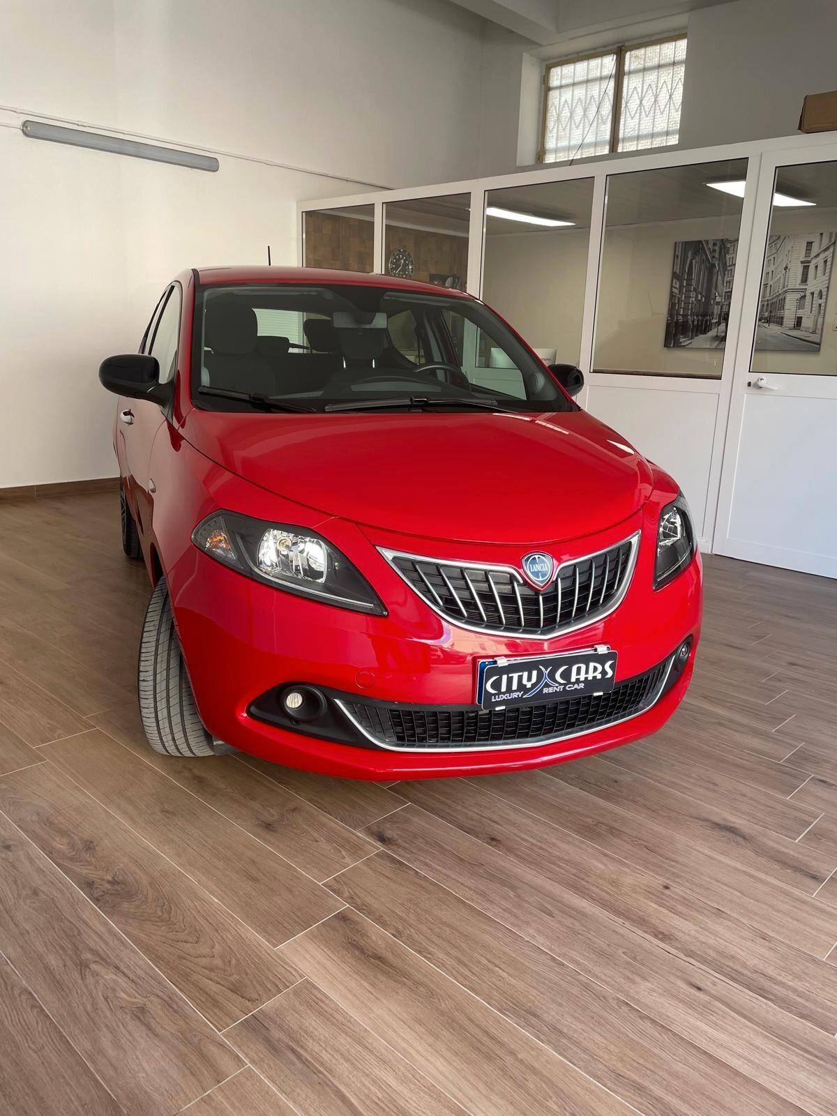 Lancia Ypsilon 1.0 FireFly 5 porte S&S Hybrid Gold