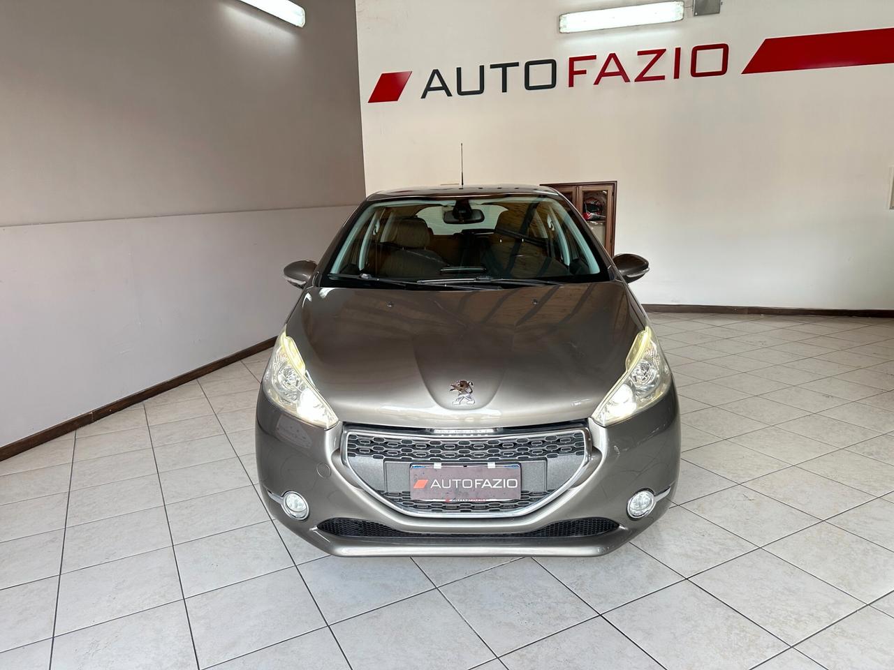 Peugeot 208 1.2 VTi 82 CV 5 porte Allure