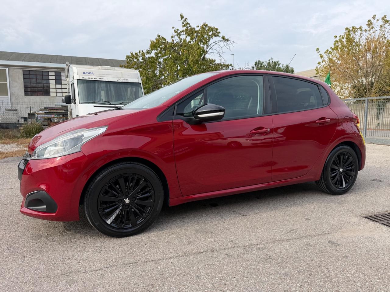 Peugeot 208 PureTech 82 5 porte Allure