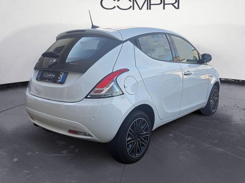 Lancia Ypsilon Ypsilon 1.0 FireFly 5 porte S&S Hybrid Ecochic Gold
