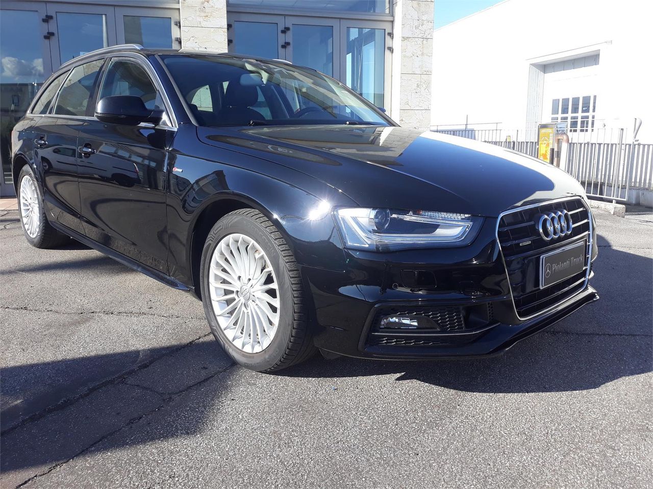 Audi A4 Avant 2.0 TDI 177 CV qu. S tr.