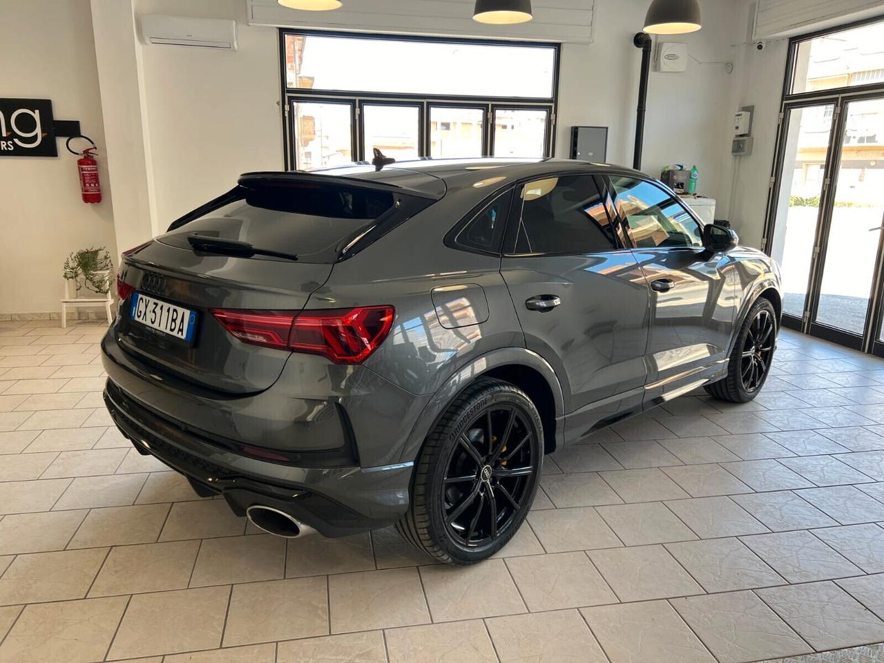 Audi Q3 RS Q3 SPB rsq3 S tronic