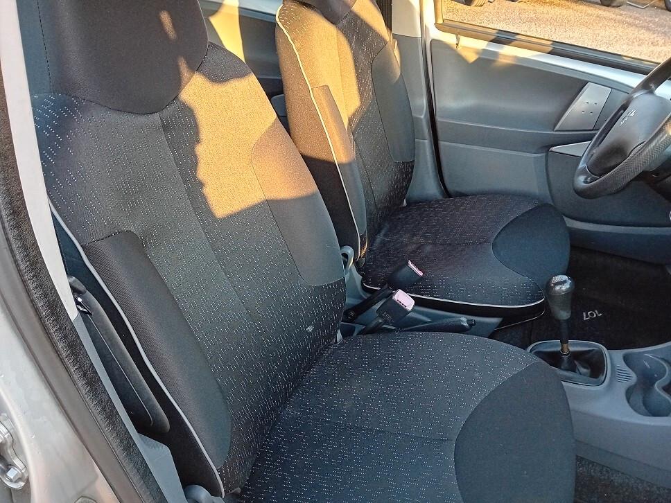 Peugeot 107 1.0 68CV 5p. Desir