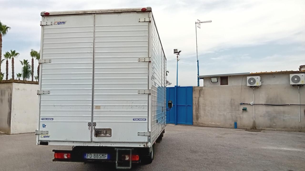 Nissan Cabstar Nissan cabstar nt 400/35.14-2.5 box/allum-2016