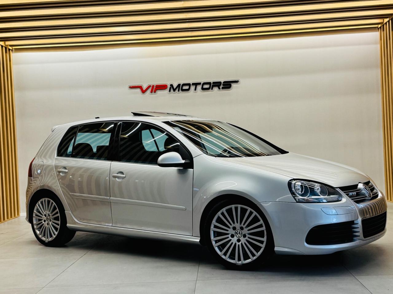 VOLKSWAGEN GOLF R32 5PORTE DSG PELLE TETTO 250CV PERMUTE FULL