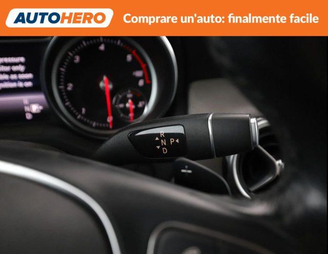 MERCEDES-BENZ GLA 200 d Automatic Premium