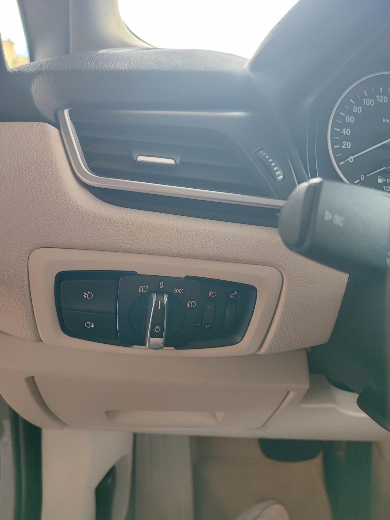 Bmw 2er Active Tourer 218d Sport
