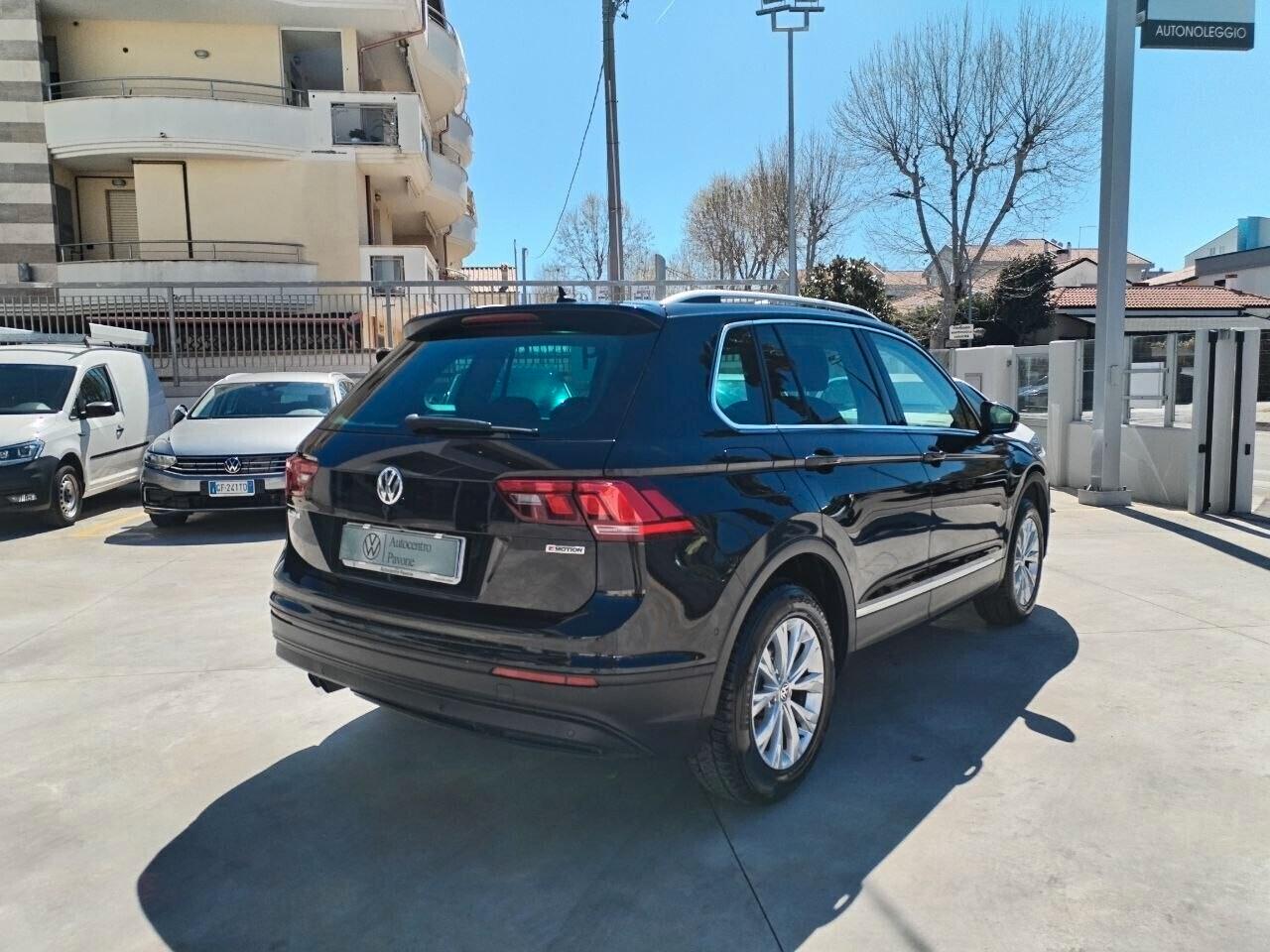 Volkswagen Tiguan 2.0 TDI SCR DSG 4MOTION Business BMT