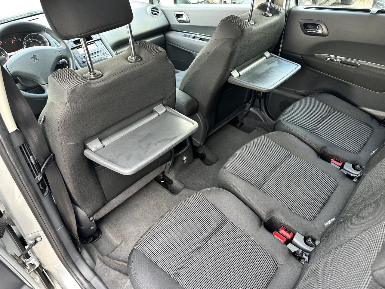 Peugeot 5008 - 1.6Hdi 110CV - 7 POSTI